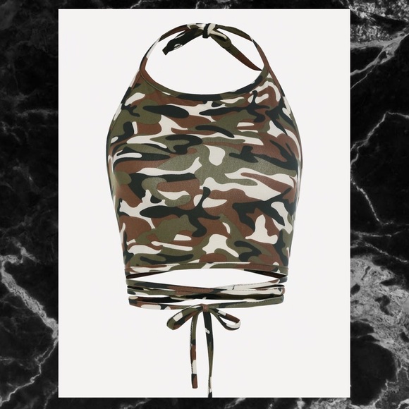 Tops - CAMO CRISSCROSS TIE DETAIL CROP TOP SZ M